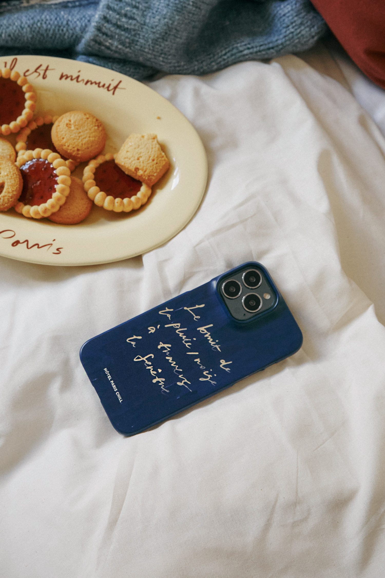 Over the Window Phone Case (Blue)
