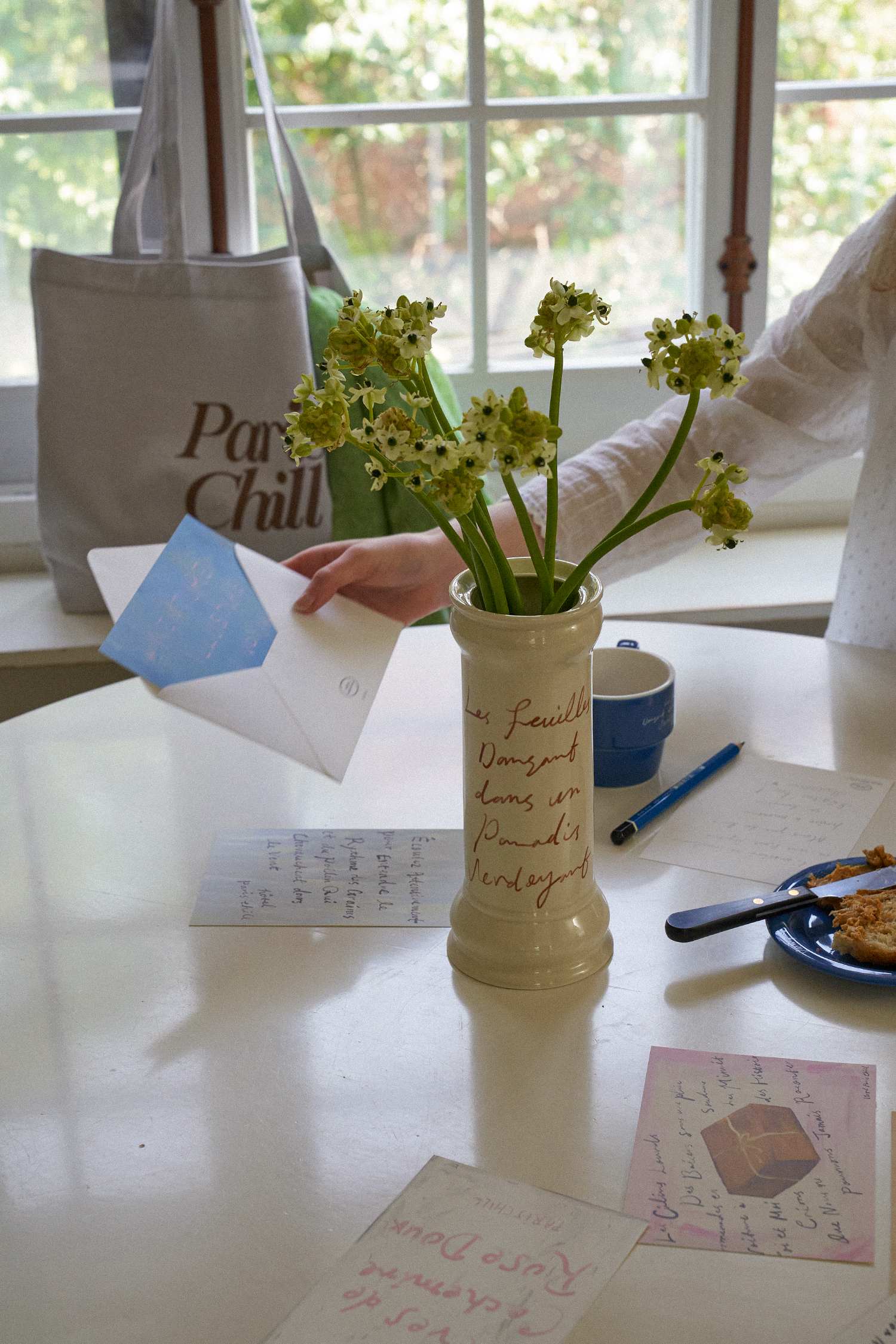 [Pre-order] Le Paradis Vase (Linen)